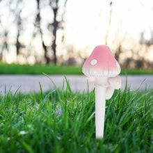 Load image into Gallery viewer, Happyyami Garden Glowing Resin Mushroom Stake Outdoor Decor for Lawns Flower Pots Miniature Landscapes Lifelike Garden Mushroom Ornament for Patios Front Porches