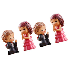 Load image into Gallery viewer, BESPORTBLE Couples Adornment Miniature Couples Resin and Plastic Crafts Desktop Decoration Micro Landscape Ornament Set