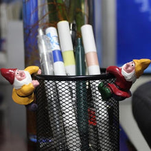 Load image into Gallery viewer, Min GNOME Pot Decorations - 2X Resin Climbing Figurines, Cute Garden GNOME Statues | Fairy Garden Accessories Pots, , Indoor Outdoor Decoration, Small