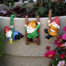 Load image into Gallery viewer, Mellshy 3Pcs Cute Climbing Gnomes Plant Pot Hanger Figurines Resin Hanging Gnomes Statue Planter Pot Decorations for Home Garden Patio Lawn Yard Ornaments