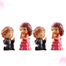 Load image into Gallery viewer, BESPORTBLE Couples Adornment Miniature Couples Resin and Plastic Crafts Desktop Decoration Micro Landscape Ornament Set