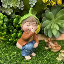 Load image into Gallery viewer, Pooping Dwarf, Naughty Funny Toilet Gnome Statue, Gnome Yard Decorations, Hilarious Lawn Decor, Creative Prank Garden Accessories for Funny Home, Patio, Balcony, Naughty Funny Toilet Gnome Statues
