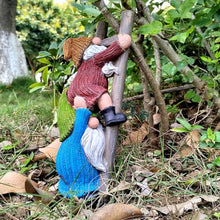 Load image into Gallery viewer, CDQL Garden Gnome Statue, Funny Gnome Figurine, Climbing Funny Gnome Garden Statue, Resins Ornament for Patio, Yard, Lawn, Porch