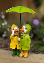 Load image into Gallery viewer, Garden Mile Standing Duck Ornaments For The Home With Detachable Umbrella Outdoor Garden Resin Ducks Couple Figurine Statues Outdoor Resin Patio Decor Weatherproof Duck Figures
