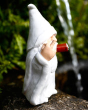 Load image into Gallery viewer, Yomisee Garden Gnomes Statue, Garden Ornaments Outdoor, Funny Gift for Home, Balcony, Living Room, Lawn, Office, Pond Decoration