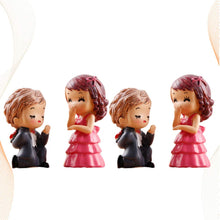 Load image into Gallery viewer, BESPORTBLE Couples Adornment Miniature Couples Resin and Plastic Crafts Desktop Decoration Micro Landscape Ornament Set