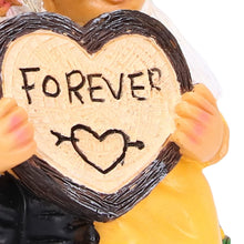 Load image into Gallery viewer, Creative Resin Garden Gnome Couple Dwarf Heart Shaped Statue Waterproof and Durable Suitable for Garden Gifts Patio Lawn Decoration