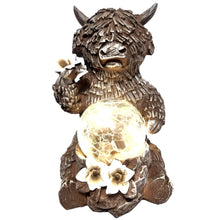 Load image into Gallery viewer, Divas World Highland Cow Solar Garden Light – LED Crackle Glass Ball Solar Ornament, 16cm Rustic Farmhouse Decor, Outdoor Country Garden Decorations, Waterproof Animal Figure for Yard, Patio, Home