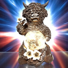 Load image into Gallery viewer, Divas World Highland Cow Solar Garden Light – LED Crackle Glass Ball Solar Ornament, 16cm Rustic Farmhouse Decor, Outdoor Country Garden Decorations, Waterproof Animal Figure for Yard, Patio, Home