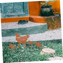 Load image into Gallery viewer, Happyyami 4pcs Hen and Chicks Art Metal Garden Stakes for Outdoor Lawn and Patio Decor Cute and Whimsical Chicken Statues Easy Installation Low Maintenance Garden Decoration