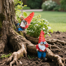 Load image into Gallery viewer, WONDHOME Hanging Gnome Garden Statue Funny Climbing Gnomes with Telescope Figurine Tree Hugger for Outdoor Lawn Home Patio Yard Art Decoration Father's Day Christmas Gardening Gifts for Mom Dad