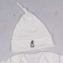 Load image into Gallery viewer, Azeeda &#39;Gonk Gnome&#39; Baby Beanie Hat (BH00031771) White
