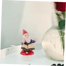 Load image into Gallery viewer, Ciieeo 4pcs Miniature Gnome Music Band Sculpture Set Creative Desktop Gnome Dolls for Home Decor Christmas Style Garden Ornaments for Outdoor Patio and Decoration
