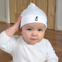 Load image into Gallery viewer, Azeeda &#39;Gonk Gnome&#39; Baby Beanie Hat (BH00031771) White
