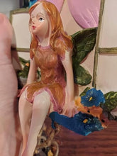Load image into Gallery viewer, Fairy Angel Statue Garden Resin Angel Figurine Wall Hanging Decor Outdoor Garden Decor for Lawn Yard Patio Windowsill Garden Gifts
