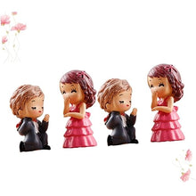 Load image into Gallery viewer, iplusmile Miniature Couples Adornment Resin Crafts for Desktop Micro Landscape Decor Couples Adornment for Home Mini Garden Ornament
