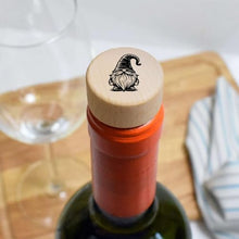 Load image into Gallery viewer, 19mm &#39;Gonk Gnome&#39; Wooden Bottle Stopper/Cork (BS00030560)
