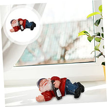 Load image into Gallery viewer, Ciieeo 3pcs Creative Gnome Statue Funny Resin Gnome Figurine for Outdoor Decor for Gardens Displays and Landscapes against Wind and Rain
