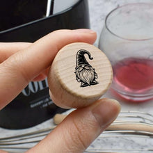 Load image into Gallery viewer, 19mm &#39;Gonk Gnome&#39; Wooden Bottle Stopper/Cork (BS00030560)
