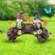 Load image into Gallery viewer, Outdoor Solar Gnomes, Gnomes Garden Statues, Resin Gnome Figurine, Solar Light Statue, Gnomes Outdoor Decor, Garden Gnome Figurine, Solar Gnomes Light, Outdoor Gnome Statue for Patio Lawn Yard Garden
