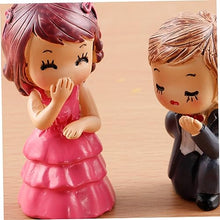 Load image into Gallery viewer, KONTONTY Couples Adornment Resin Crafts Miniature Couples for Desktop Decoration Home Office Decor Micro Landscape
