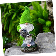 Load image into Gallery viewer, Ciieeo Solar Lawn Gnome Lamp Compact Gnome Statue for Garden Decor Energy Saving Solar Powered Light for Outdoor Use for Flower Beds Patios Present for Friends
