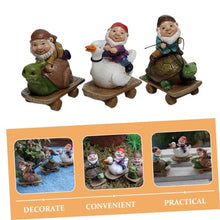 Load image into Gallery viewer, SUPVOX 3Pcs Resin Garden Gnome Statues Miniature Funny Gnomes Outdoor Decor for Patio Lawn Tiered Tray Shelves
