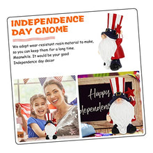 Load image into Gallery viewer, Alipis 2pcs Independence Day Resin Gnome Figurine Patriotic Home Adornment Creative Dwarf Decoration for July for Friends and Family
