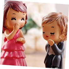 Load image into Gallery viewer, iplusmile Miniature Couples Adornment Resin Crafts for Desktop Micro Landscape Decor Couples Adornment for Home Mini Garden Ornament
