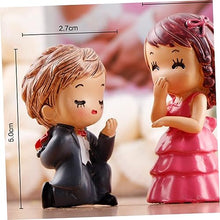 Load image into Gallery viewer, Hemobllo 2pairs Miniature Couples Adornment Creative Resin and Landscape Ornaments for Mini Gardens and Desktop Decoration for Decor of Bride and Groom Figurines
