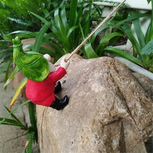 Load image into Gallery viewer, YAOGUI Climbing Gnomes Garden Statue Ornament Hanging Dwarf Resins Figurine For Indoor And Outdoor Home Patios Decors
