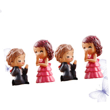 Load image into Gallery viewer, ifundom 1set Miniature Couples Ornament of Creative Resin and Plastic Figures for Mini Garden Decoration for Micro Landscapes Succulents and Home Decor 2pairs
