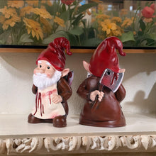 Load image into Gallery viewer, XIYOUQI Horror Gnome with Axe – 5.5&quot; Cute Yet Creepy Halloween Gnome Figurine for Indoor Outdoor Decor, Funny Scary Gnome Statue for Garden, Table or Desk, Horror Gifts &amp; Halloween Decorations
