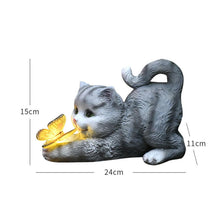 Load image into Gallery viewer, Tuzsocr Solar Powered Cat Statue,Butterfly Solar Lights for Outdoor,Decorative Animal Figurine for Garden,Waterproof Resin Sculpture,LED Lighting,for Lawn,Terrace (Style 1)
