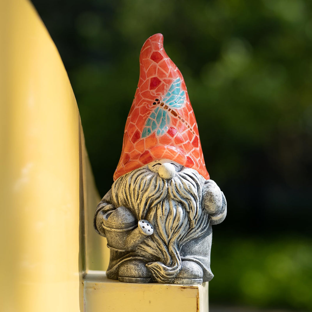 Suyorpe Garden Gnomes Decor Outdoor,Solar Outdoor Statue for Garden Patio Lawn Porch - Gnome Ornament with Red Dragonfly LED Lights Hat,Funny Gnomes Gift,Resin Solar Decorations,8.11 Inches