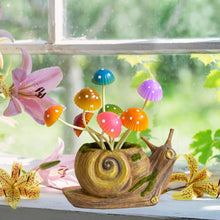 Load image into Gallery viewer, Solar Lights Outdoor Fairy Garden Accessories, Snail Statues Garden Decor for Outside, Easter Gifts Yard Decorations Patio Lawn Porch Balcony, Unique Housewarming Gifts for Women Mom Grandma
