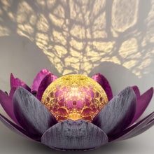 Load image into Gallery viewer, Kyduu Outdoor Decorations Lotus Light, Solar Lights Outdoor Garden Ornaments, LED Lotus Lamp Flower, Solar Garden Lights,for Yard Patio Pathway Decoration
