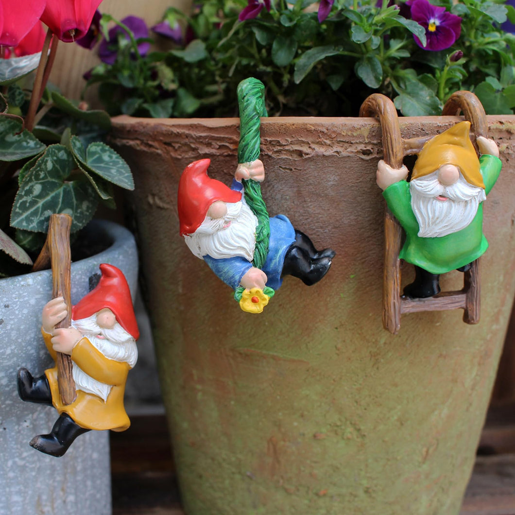 Dingzhidiy 3PCS Cute Climbing Gnome Figurines Flower Pot Hugger, Resin Garden Gnomes Statue, Plant Decorations for Pots, Outdoor Decor Fence Ornaments for Patio Lawn Garden Yard