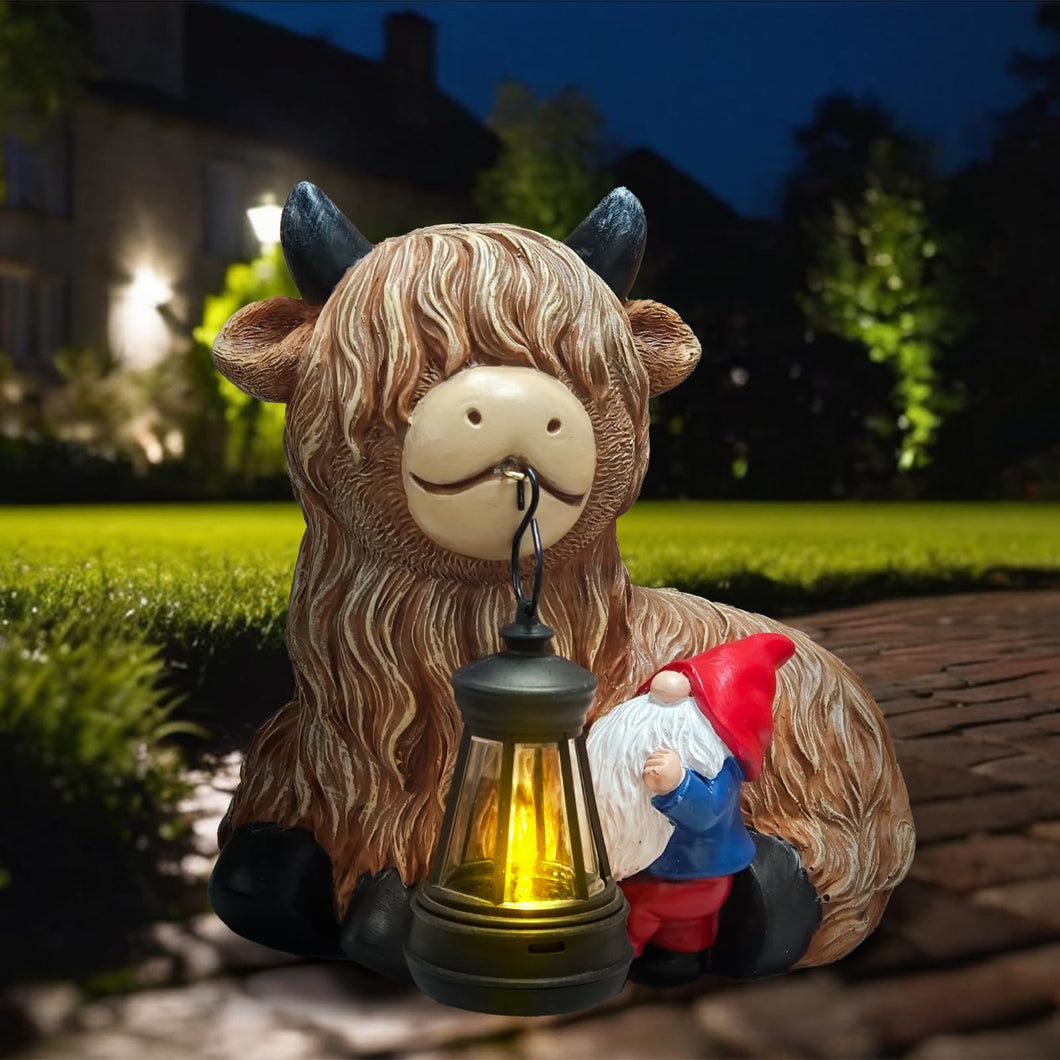 Solar Highland Cow Gnome Decor - Garden Gnomes Statues Highland Cattle Mouth with Solar Lantern, Outdoor Ornaments Funny Decoration for Yard, Patio, Unique Birthday Housewarming Gifts for Women, Mom