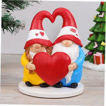 Load image into Gallery viewer, BESPORTBLE Exquisite Heart Couple Garden Gnome Figurine Ornament Charming Resin Craft Decoration for Outdoor and Indoor Spaces for Garden Patio and Lawn Decor
