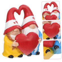 Load image into Gallery viewer, BESPORTBLE Exquisite Heart Couple Garden Gnome Figurine Ornament Charming Resin Craft Decoration for Outdoor and Indoor Spaces for Garden Patio and Lawn Decor
