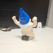 Load image into Gallery viewer, Heuvcnsr Funny Garden Gnomes Outdoor Statues,Funny Garden Gnome Outdoor Statues Naughty Sculpture Decoration for Indoor Lawn Yard.
