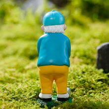 Load image into Gallery viewer, DEKKRYNFV Golfing Gnomes Statue Resin Garden Gnomes Statue Funny Outdoor Gnomes Figurine Patio Yard Spring Decorations
