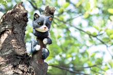 Load image into Gallery viewer, Garden Mile® Cat Animal Tree Peeker Novelty Garden Ornaments Tree Decoration Sculpture Statues Home Decor

