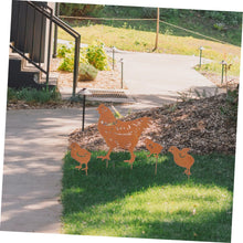 Load image into Gallery viewer, Happyyami 4pcs Hen and Chicks Art Metal Garden Stakes for Outdoor Lawn and Patio Decor Cute and Whimsical Chicken Statues Easy Installation Low Maintenance Garden Decoration
