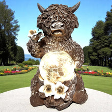 Load image into Gallery viewer, Divas World Highland Cow Solar Garden Light – LED Crackle Glass Ball Solar Ornament, 16cm Rustic Farmhouse Decor, Outdoor Country Garden Decorations, Waterproof Animal Figure for Yard, Patio, Home
